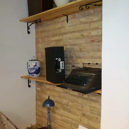 47 Carrer De Cadis, Puerta 1 Valencia