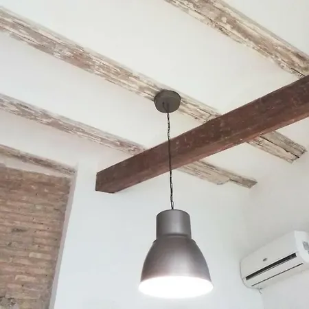 47 Carrer De Cadis, Puerta 1 * Valencia