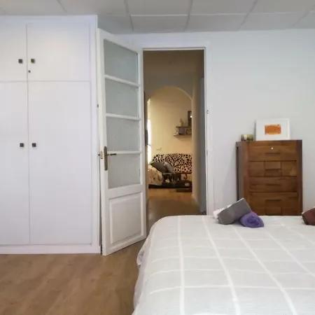 Apartment 47 Carrer De Cadis, Puerta 1 *