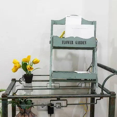 47 Carrer De Cadis, Puerta 1 Valência